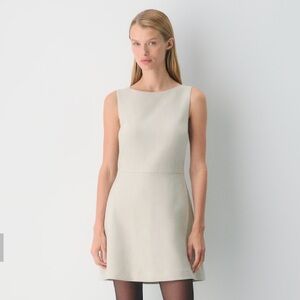 Bond Dress - (Re)ssential Aritzia / Babaton